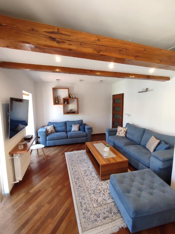 Deluxe Apartment Lejla - Free Garage Parking Sarajevo Ngoại thất bức ảnh