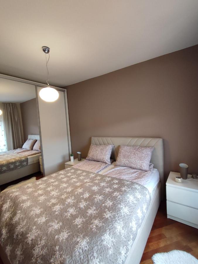 Deluxe Apartment Lejla - Free Garage Parking Sarajevo Ngoại thất bức ảnh