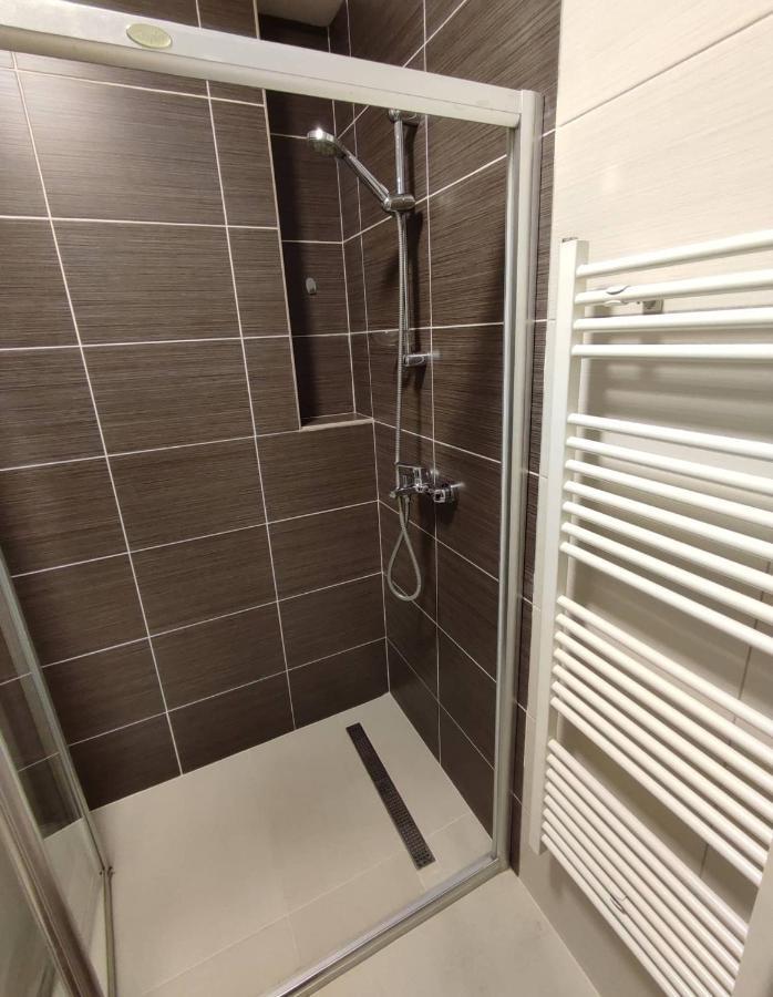 Deluxe Apartment Lejla - Free Garage Parking Sarajevo Ngoại thất bức ảnh